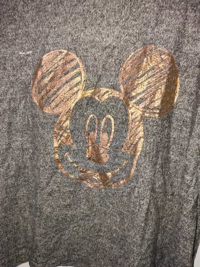 Pull court Disney excellent état taille M - photo numéro 2