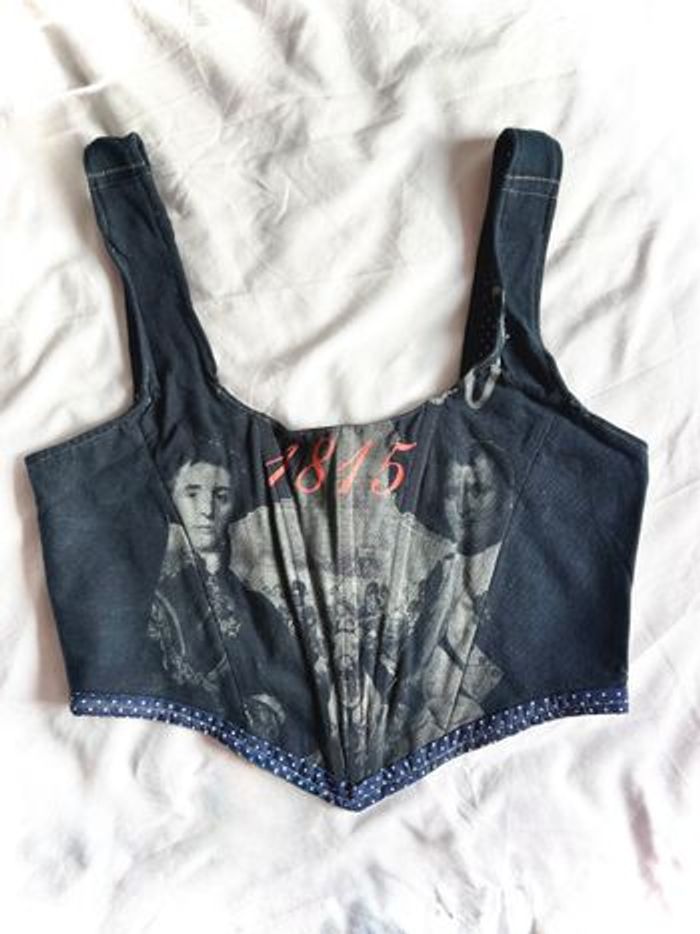 Top corset “1815” arty vintage retravaillé – pièce unique