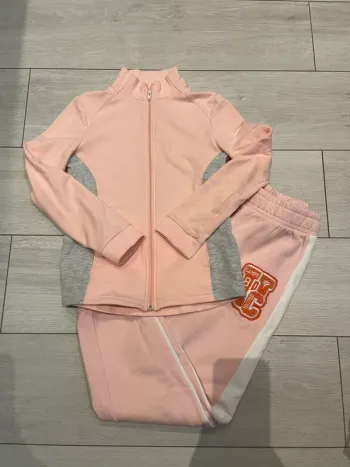 Ensemble de jogging