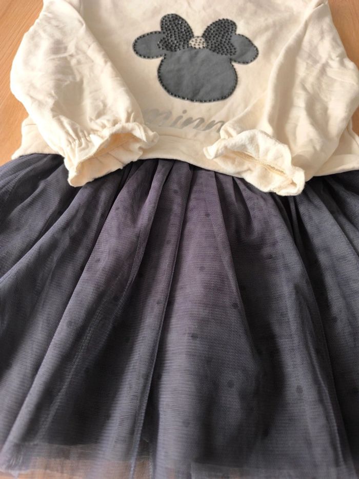 Robe Minnie , fille , taille 4/5 ans , excellent état - photo numéro 2