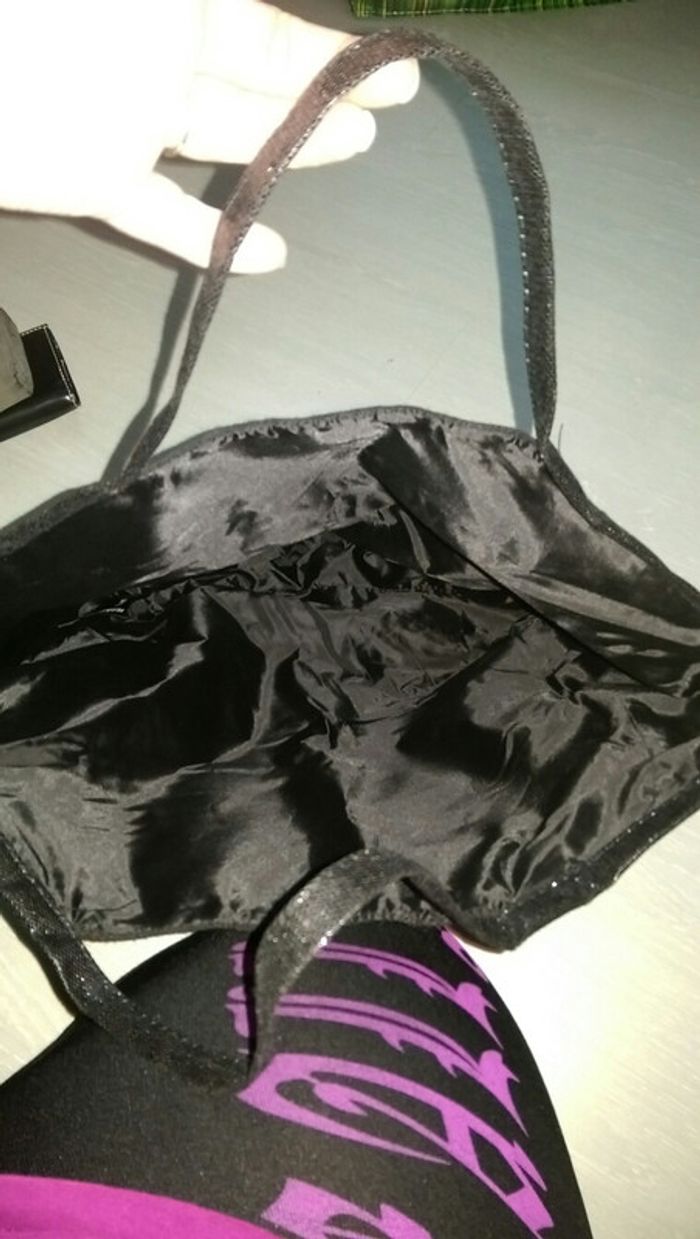 Sac noir - photo numéro 2
