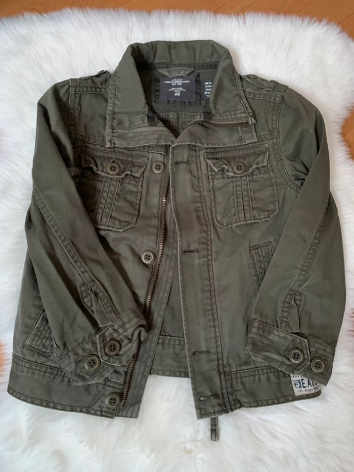 Jolie veste militaire kaki taille 5/6ans
