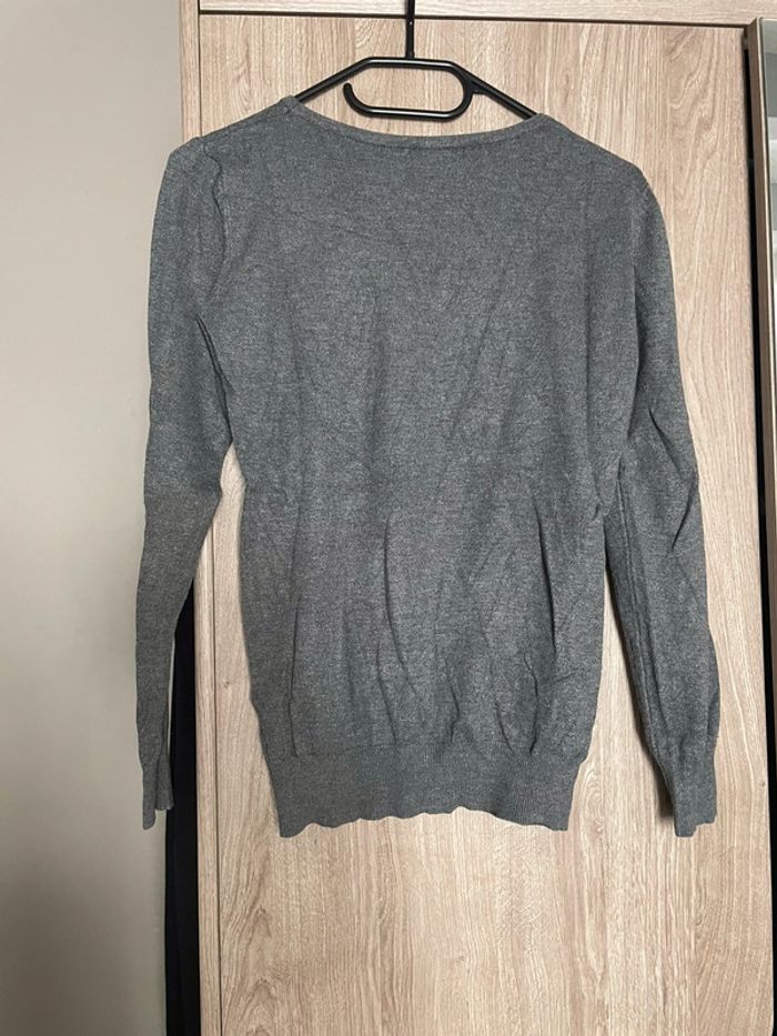 Pull léger gris - photo numéro 2