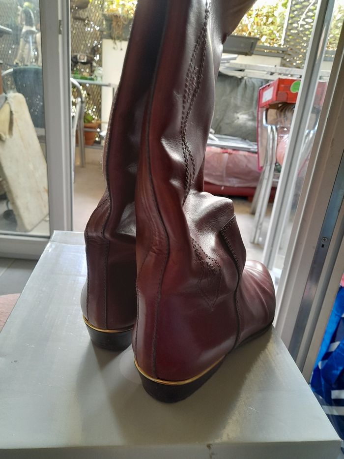 BOTTES " BRUNELLA" MADE IN ITALY TAILLE  39 - photo numéro 3