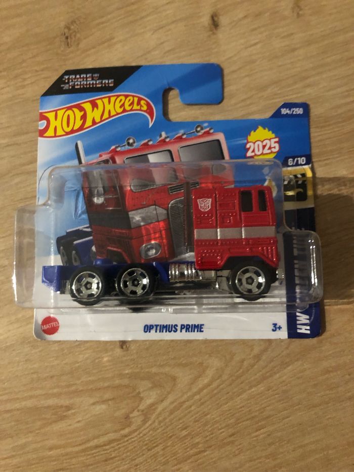 Miniature Hot Wheels Optimus Prime
