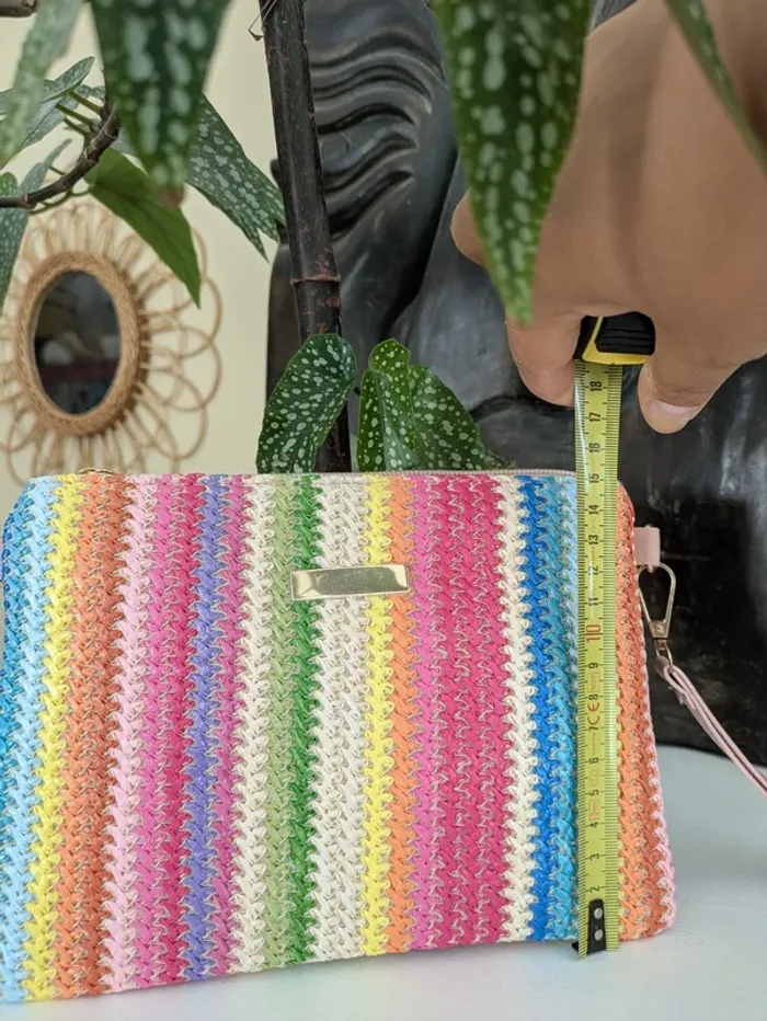Sac en raphia rayé – neuf – l’accessoire qui respire la joie de vivre - photo numéro 7