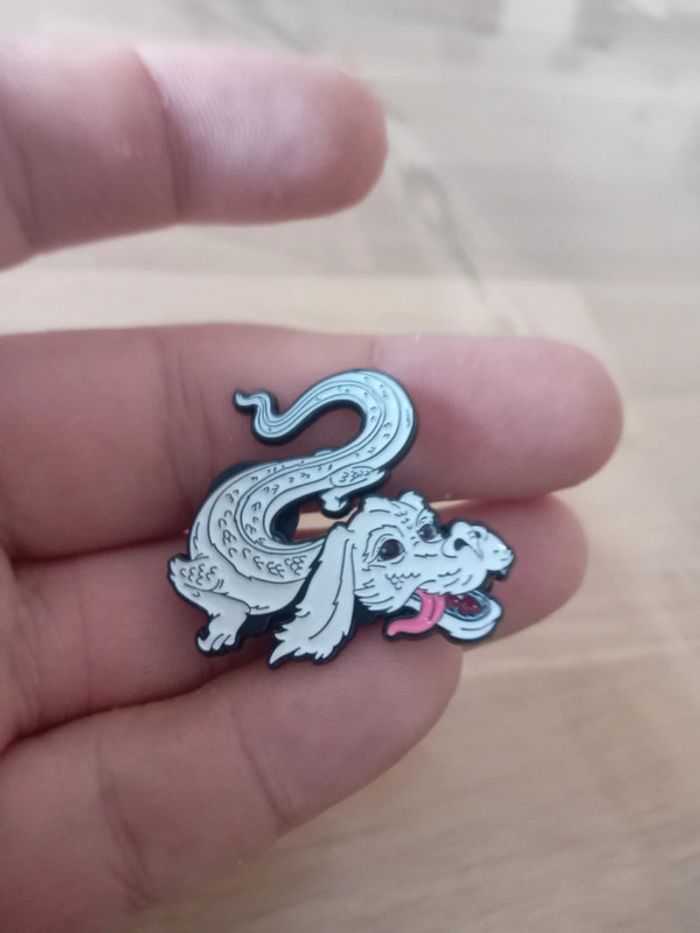 Pin's falkor l'histoire sans fin