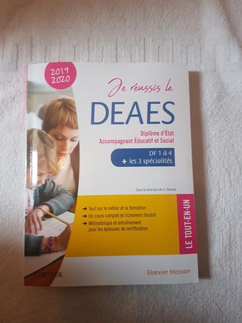 Livre je réussi mon DEAES 2019/2020