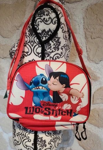Sac repas  isotherme lilo&stitch neuf bandoulière