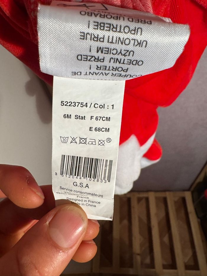 Pyjama de Noël bébé – Minnie Mouse – Velours rouge – Taille 6M - photo numéro 3