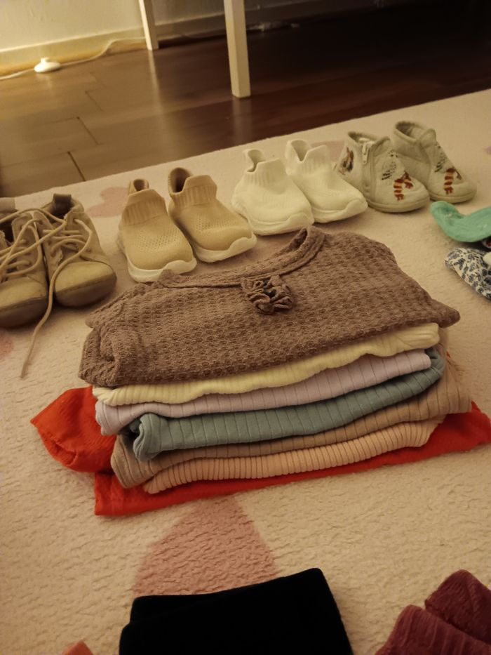 Lot vêtements chaussures bébé fille 12 / 24 mois - photo numéro 4