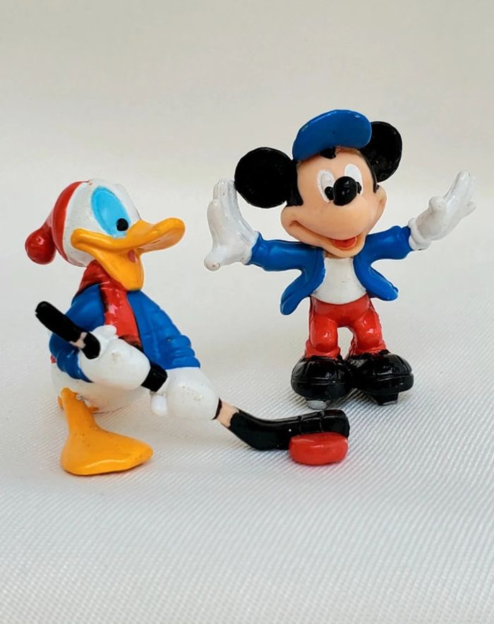 Mini figurines "Sirop Sport" Disney - Mickey patineur et Donald hockeyeur