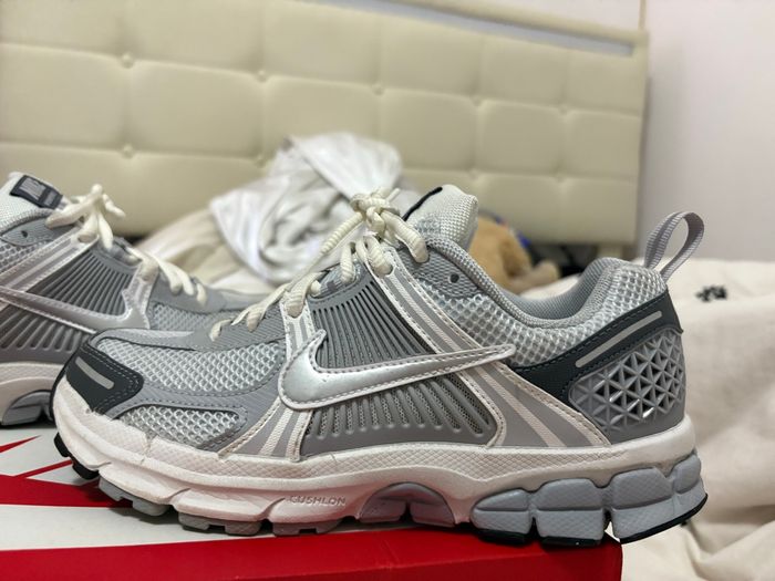 Nike Vomero 5 taille 38 - photo numéro 3