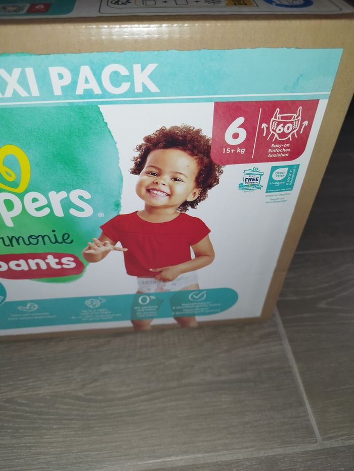 Couches Pampers pants taille 6 - photo numéro 2