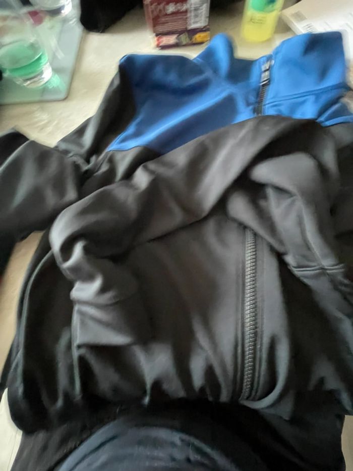 Gilet de sport Under Armour bleu et noir – Taille M - photo numéro 4
