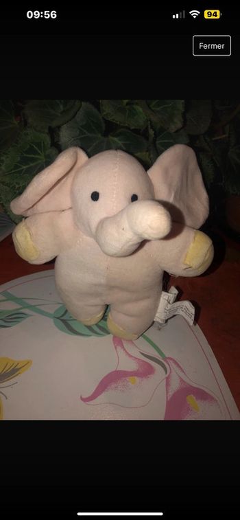 Peluche éléphant