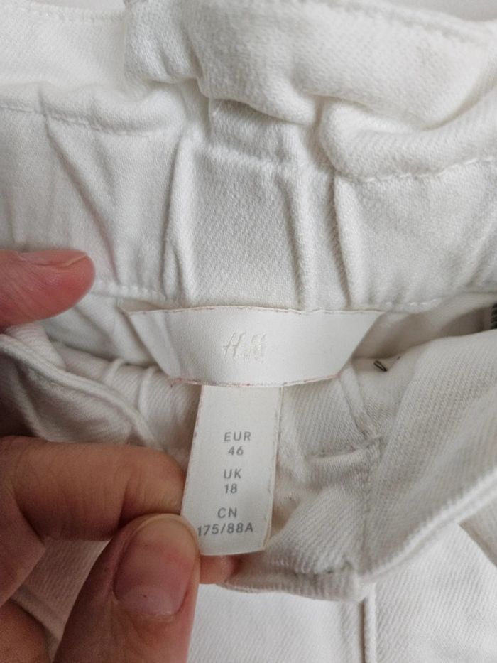 Short blanc Taille haute extensible T.46 H&M - photo numéro 2