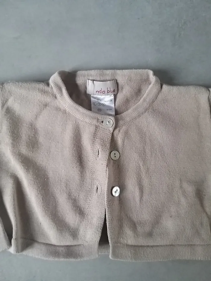 Boléro beige en 12 mois - photo numéro 2