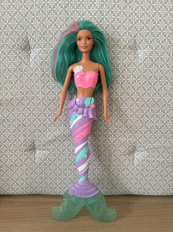 Poupée "Barbie Sirène Mauve"