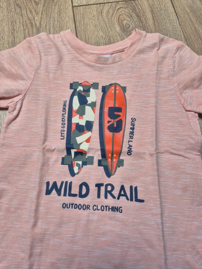Tee-shirt MC tape à l'œil "wild trail" 3 ans en très bon état - photo numéro 2