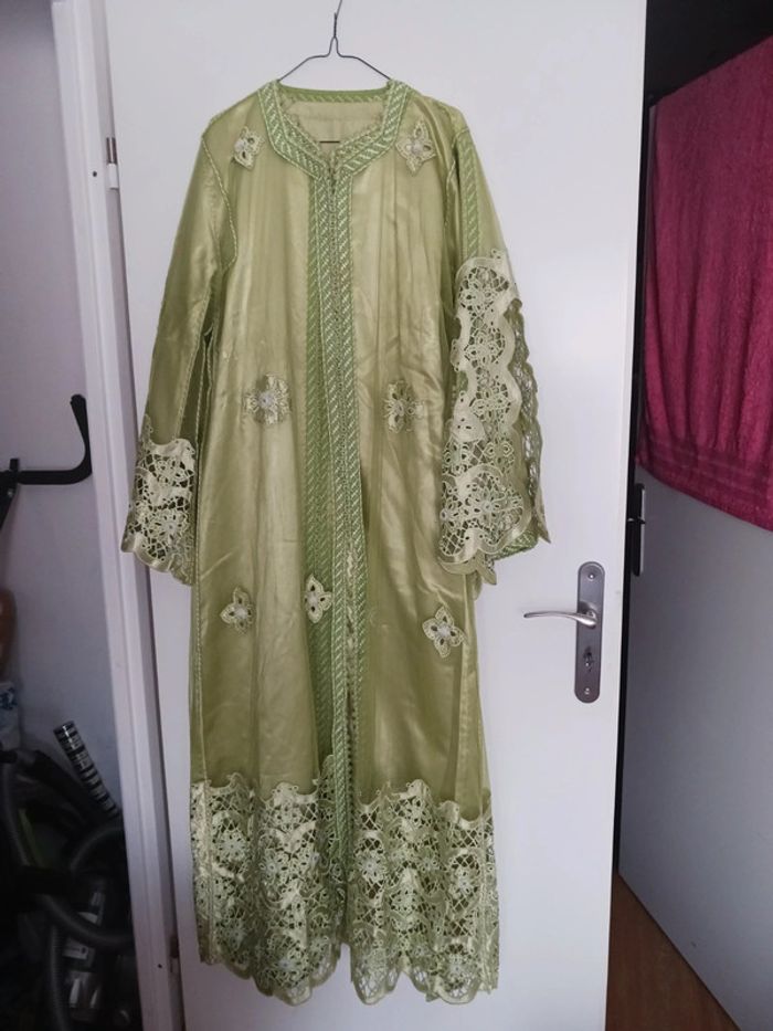 Caftan vert ouvragé taille XL