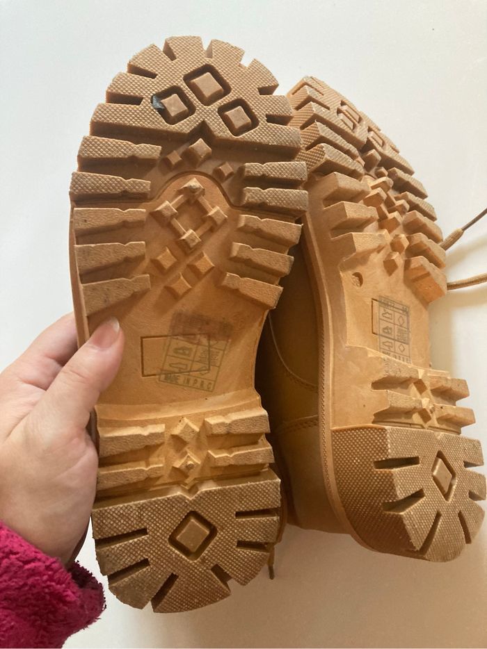 Chaussures à lacets PARFAIT ÉTAT pour femme taille 36 couleur camel - photo numéro 8