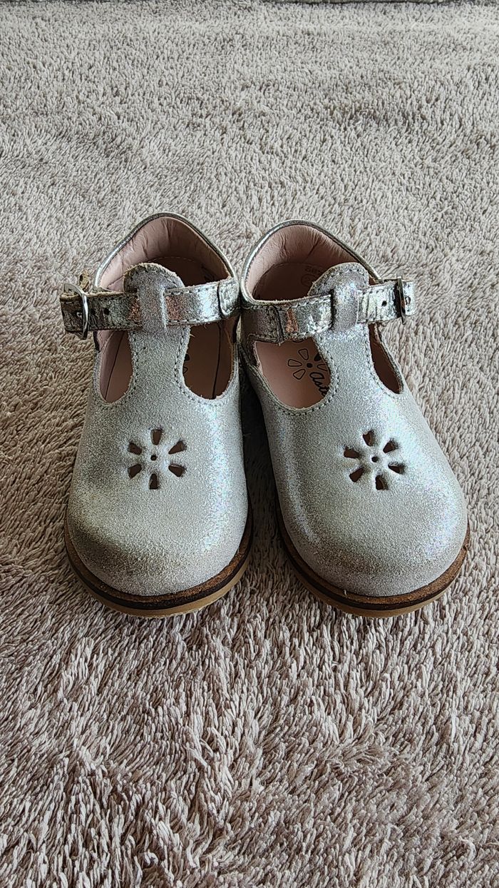 Chaussures taille 20 - photo numéro 2