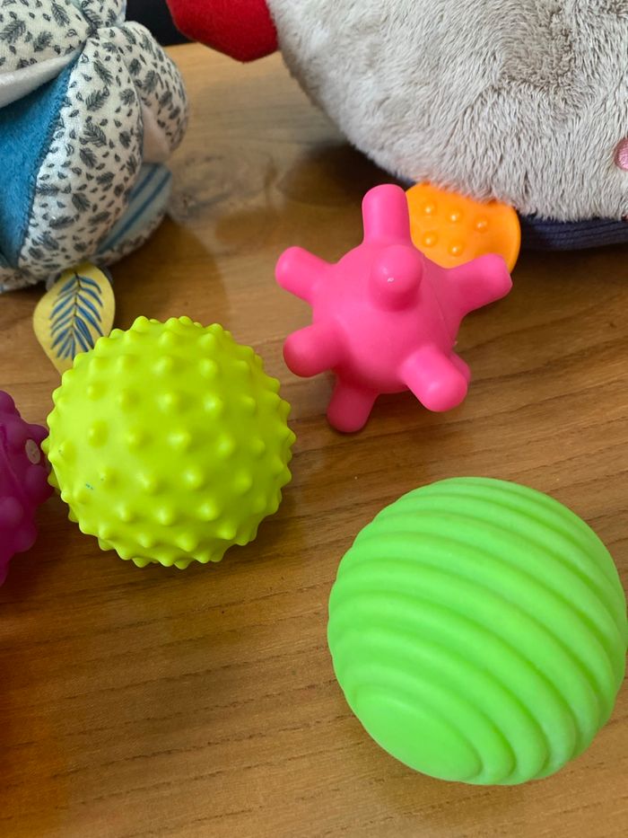 Lot jeux d’éveil et sensoriels - photo numéro 8