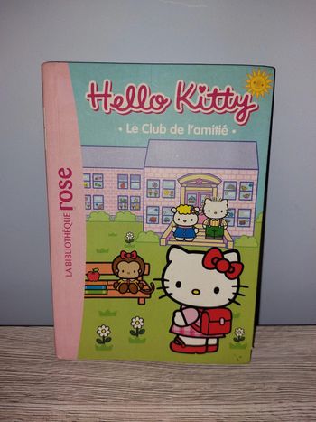 Livre de poche Hello kitty le club de l´amitié