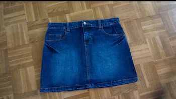 Mini  jupe en jean's brut  T38