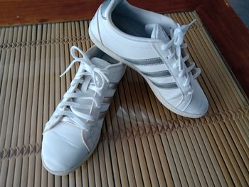 Baskets Adidas 37.5