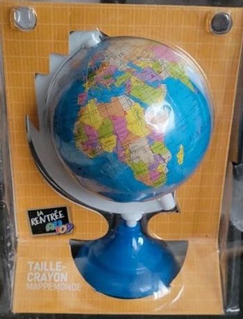 Taille crayon globe