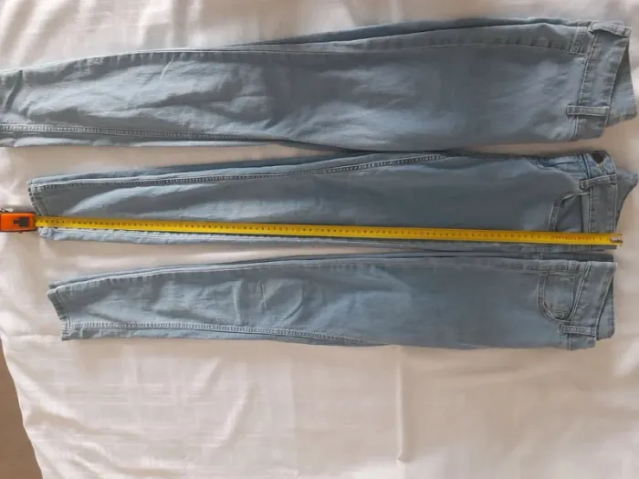 Lot 3 jeans skinny kiabi tbe taille 32 - photo numéro 13