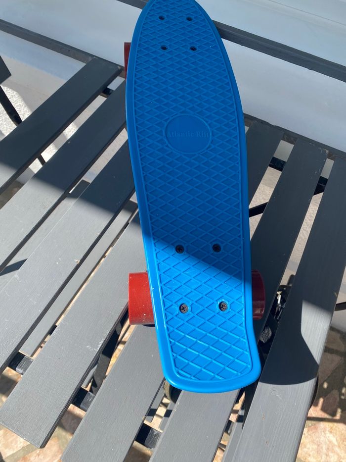 Planche à roulettes - photo numéro 2