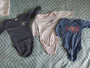 Lot de 2 body ML absorba 6mois