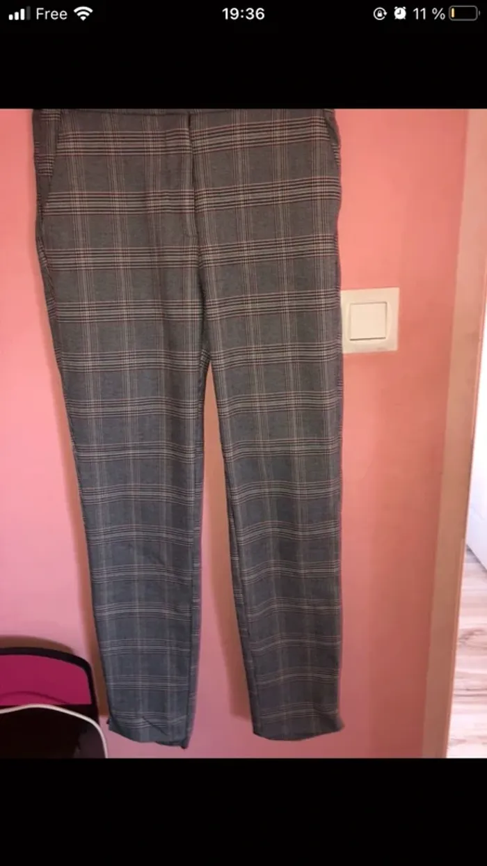 pantalon gris à carreaux zara - photo numéro 2
