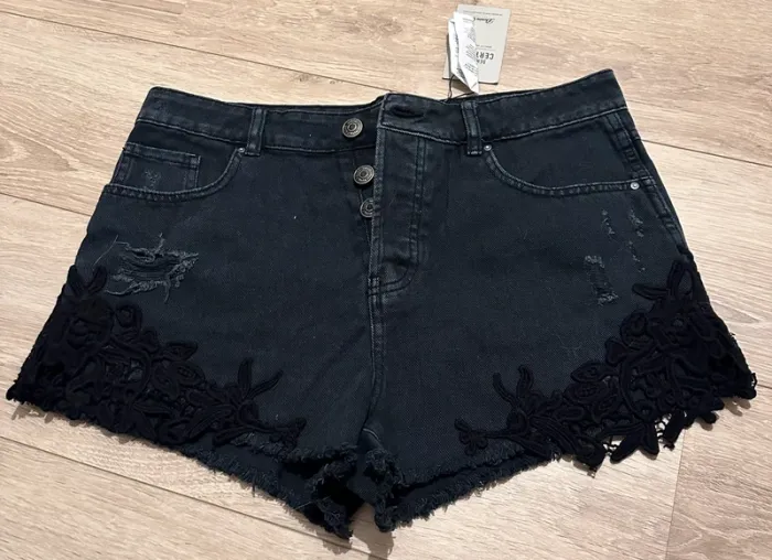 Short en jeans noir