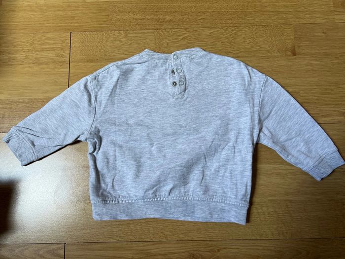 Lot de 3 pulls + 1 gilet 18 mois - photo numéro 12