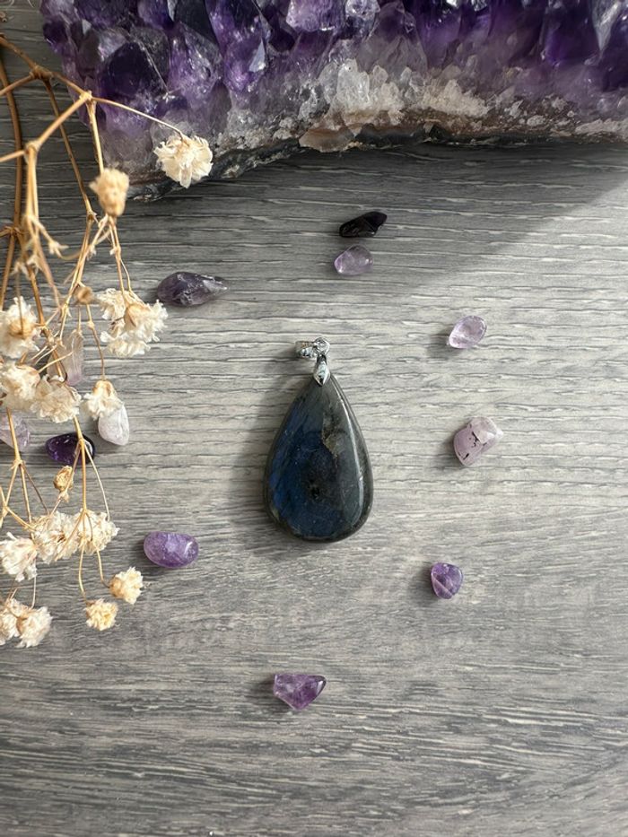 Pendentif en labradorite véritable de Madagascar – Pierre naturelle - photo numéro 2