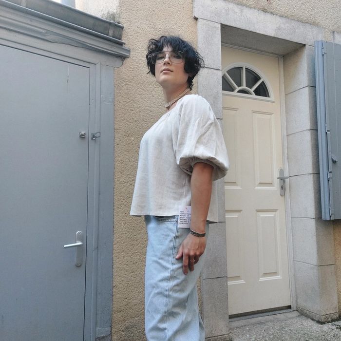 Joli haut neuf pour 38/40 - photo numéro 3
