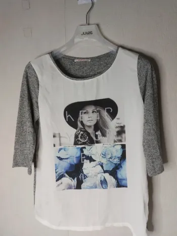 Tee-shirt  léger imprimé gris - blanc " camaïeu"