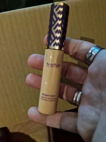 Maquillage anti cernes tarte 20B light