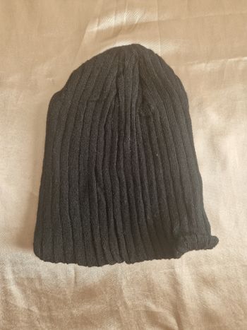 Bonnet Smack DownBonnet Smack Down
NEUF
3 euros
#picolo354bonnets