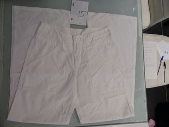 pantalon blanc Benetton taille 38