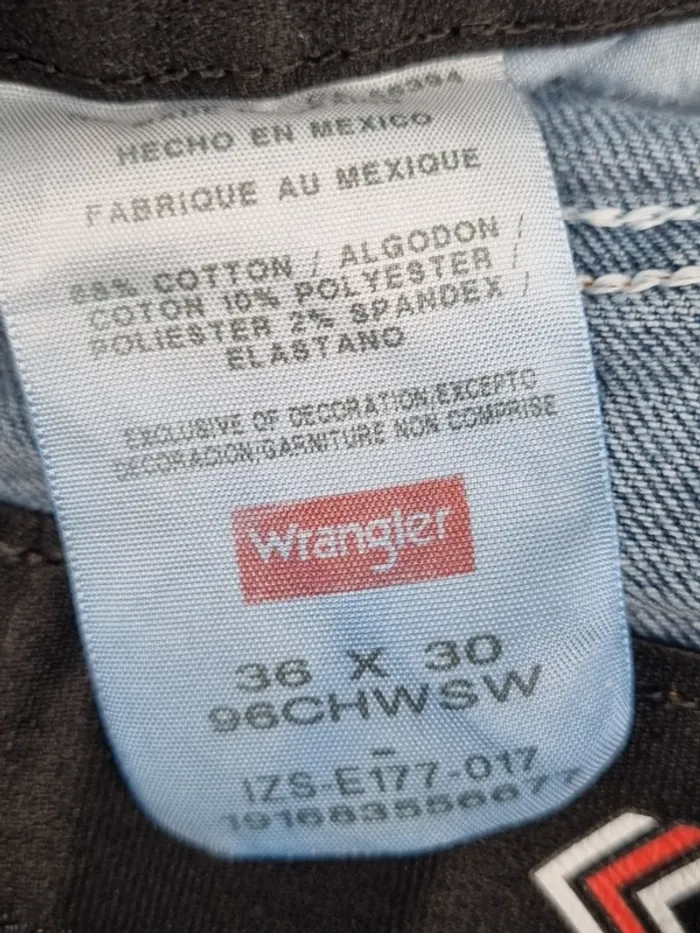Jean Wrangler bleu – Taille 36x30 US / 46 FR Homme (mesures en photos) - photo numéro 9