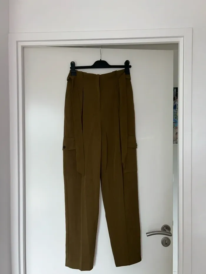 Pantalon kaki Primark taille 34