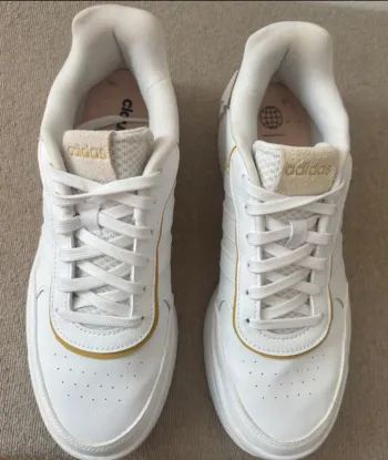 Baskets Adidas Postmove SE