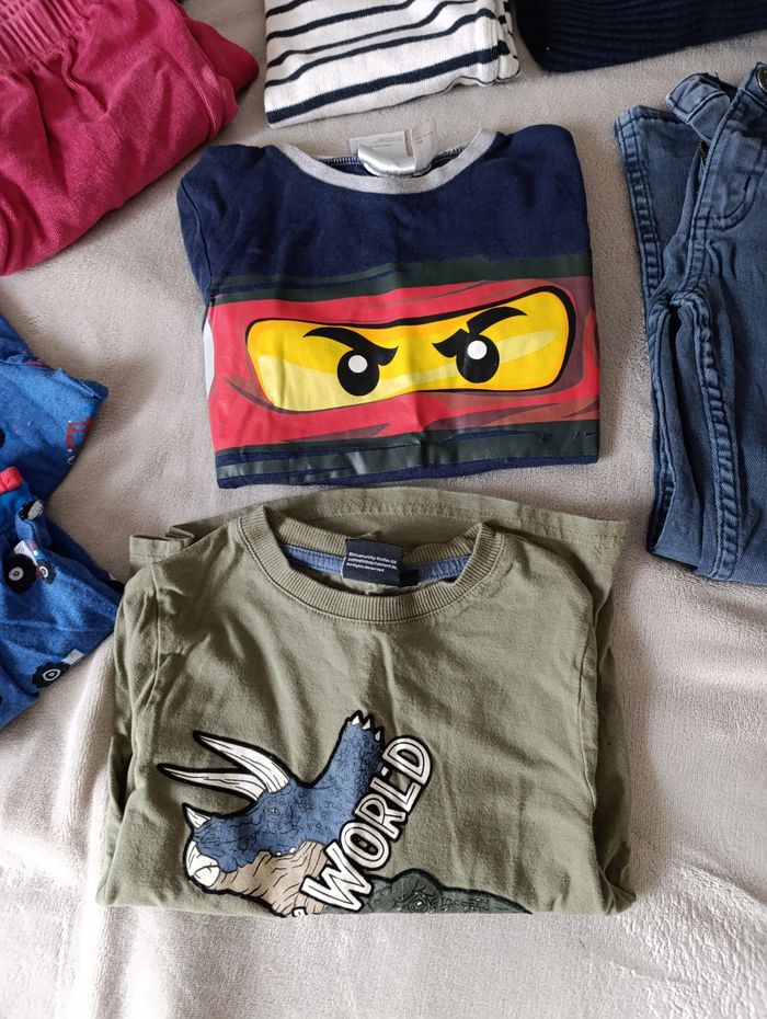 Lot vêtements garçon hiver 5 ans TBE - photo numéro 2