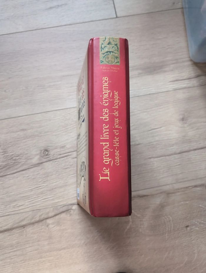 Le grand livre des énigmes - photo numéro 2