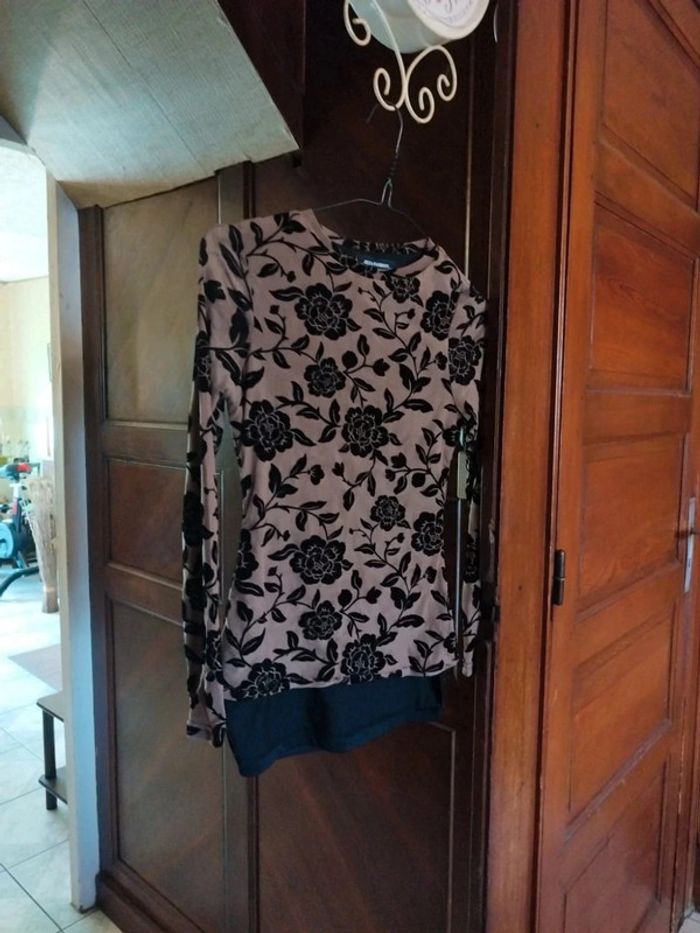 T-shirt top beige fleurs rose vintage y2k S/M floral - photo numéro 3